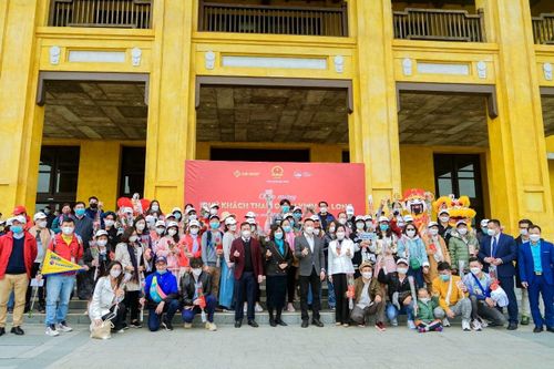 Tổng thu từ du lịch đạt hơn 25.000 tỉ đồng dịp Tết nguyên đán