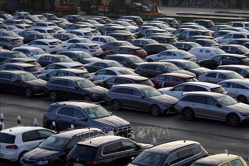 Doanh số bán ô tô EU dự báo phục hồi gần 8% trong năm 2022