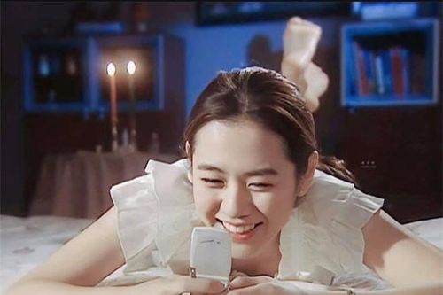 Tròn 21 năm từ ngày Son Ye Jin debut, netizen 'đào mộ' phim đầu tay của chị đẹp: Visual đỉnh thế này hot là phải thôi