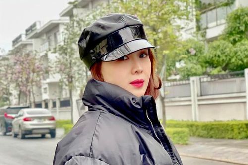 'Mất tích' cả Tết, Hồng Diễm bất ngờ tái xuất với diện mạo khác lạ sau khi làm khán giả cười nghiêng ngả
