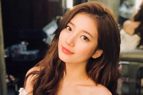 Suzy khoe tài hội họa đáng kinh ngạc, đáp trả sao nam 'Ký sinh trùng' sau khi bị 'dìm hàng'