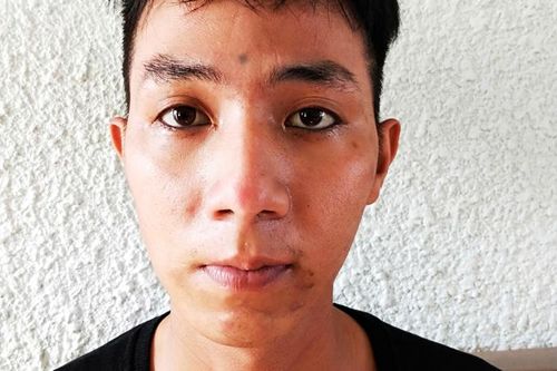 Mới ra tù lại đi cướp giật