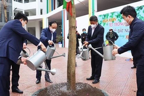 Chủ tịch HĐND TP Hà Nội dự lễ phát động Tết trồng cây tại quận Đống Đa