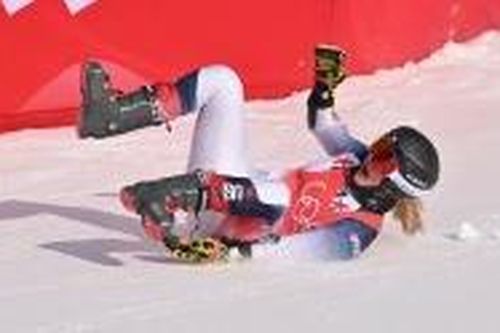 Clip nữ VĐV trượt tuyết suýt mất mạng tại Olympic mùa Đông 2022