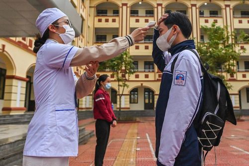 Một huyện ở Hà Nội lùi ngày cho học sinh lớp 1 đến lớp 6 tới trường