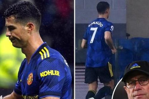 Ronaldo hành động không đẹp trong trận hòa Burnley, chạm mốc tệ nhất sau 12 năm