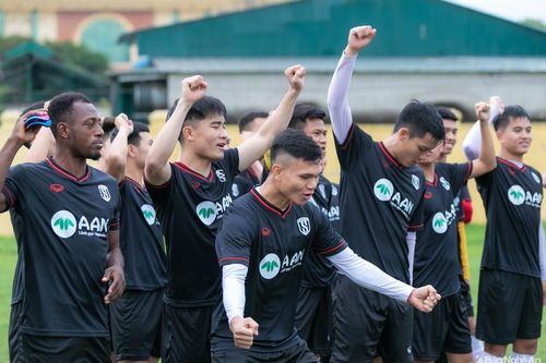 Hội đủ các sao, SLNA bước vào tập luyện chuẩn bị cho mùa giải mới