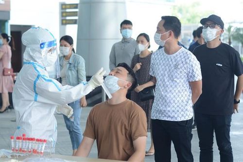 Đà Nẵng: Quyết tâm hoàn thành mục tiêu tiêm phòng COVID-19