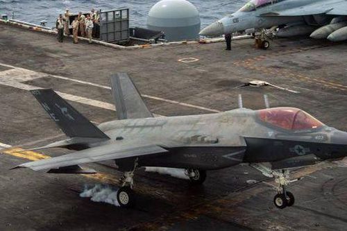 Vận đen đeo bám khiến tiêm kích hạm F-35C mất khả năng tàng hình?