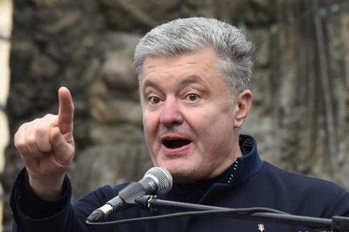 Ông Poroshenko nói gì về lời mời tị nạn chính trị của Tổng thống Putin?