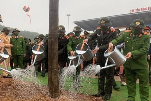 Bộ trưởng Tô Lâm phát động bảo vệ môi trường, hưởng ứng Tết trồng cây đời đời nhớ ơn Bác Hồ