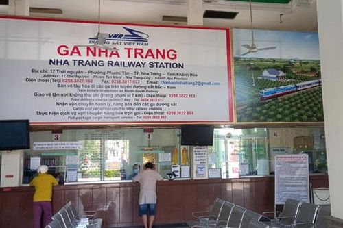 Phòng dịch COVID-19 ở bến xe, ga tàu trong bối cảnh tăng ca mắc sau Tết