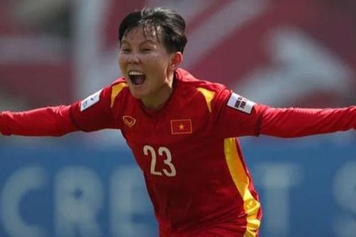Bích Thùy: 'Ngày tôi khoác áo đội tuyển quốc gia cũng là ngày ba mất'