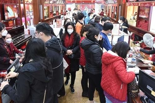 Mua vàng lấy vía Thần tài: Coi chừng 'thủng túi'!
