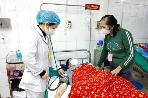 Cứu sống bệnh nhân bị vật sắc nhọn đâm xuyên gan