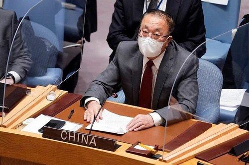 Mỹ giục Trung Quốc khuyên Nga hành động đúng đắn