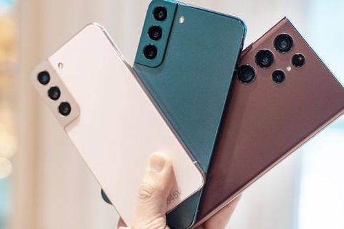 Đại lý đua khuyến mại cho Galaxy S22, có nơi bán chỉ từ 16,5 triệu đồng