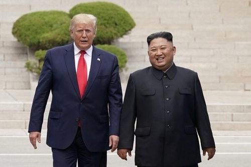 Ông Trump vẫn giữ liên lạc với lãnh đạo Triều Tiên sau khi rời Nhà Trắng