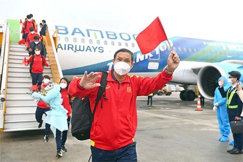 Các nữ kiệt vinh quy