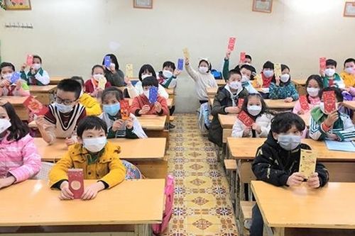 Éo le cảnh mở cửa trường nhưng không 'mở bếp'
