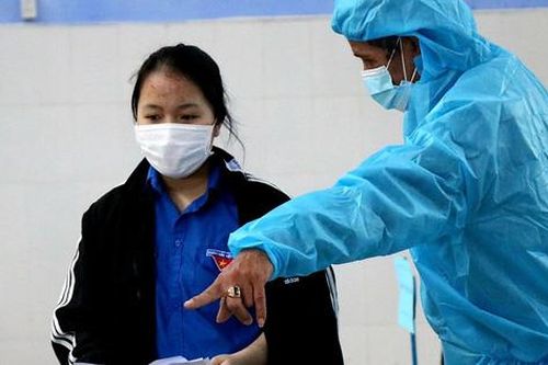Thừa Thiên Huế đẩy nhanh tiêm vaccine mũi bổ sung, lĩnh vực nào được phép hoạt động?