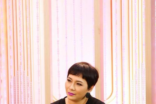 'Sầu nữ' Hương Giang trải lòng về biến cố mất chồng vì COVID-19
