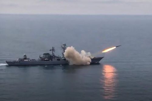 30 tàu thuộc Hạm đội Biển Đen tham gia diễn tập bảo vệ bán đảo Crimea