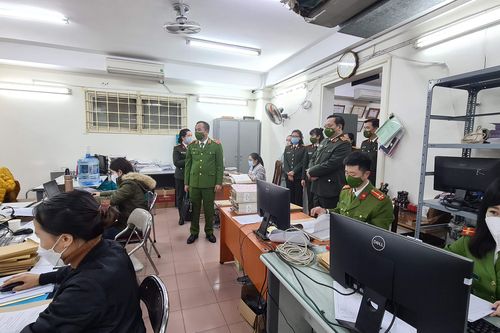 Chiến dịch thầm lặng của những người lính 'đi trước về sau'