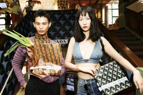 Các nhãn hàng xa xỉ kiếm tiền trên nỗi sợ của khách hàng