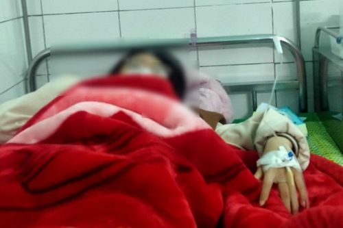 Vụ nữ sinh lớp 8 bị bố bạn học đánh: Nạn nhân vẫn hoảng loạn