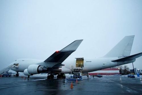 Ukraine: Chuyến bay đổi hướng, hàng không dừng hoạt động