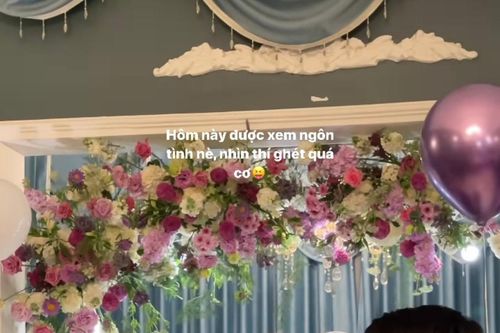 Á hậu Phương Nga bật khóc khi được bạn trai Bình An cầu hôn ngay trước thềm Valentine