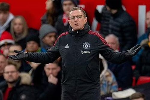 Rangnick thất vọng, Scholes chỉ trích MU thiếu một HLV