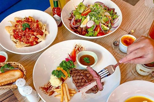 Hẹn hò bữa tối Valentine từ 500.000 đồng đến hơn 2 triệu đồng