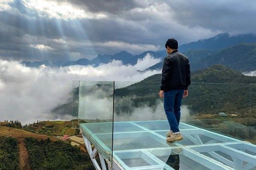 Điểm check-in ở Ô Quy Hồ thu phí trái phép, gây nguy hiểm tính mạng?