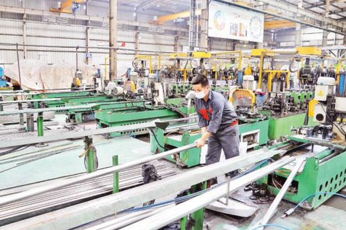 Sôi nổi không khí sản xuất đầu xuân