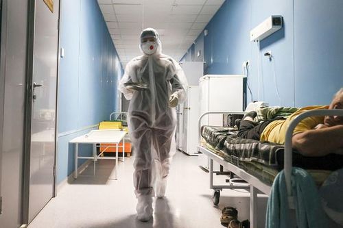 Nga dẫn đầu số ca nhiễm mới và tử vong vì Covid-19, Mỹ nói về mũi bổ sung