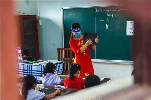 Cà Mau: Học sinh Mầm non và Tiểu học trở lại trường học trực tiếp