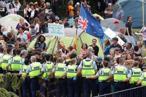 New Zealand dùng âm nhạc trấn an người biểu tình phản đối biện pháp phòng dịch