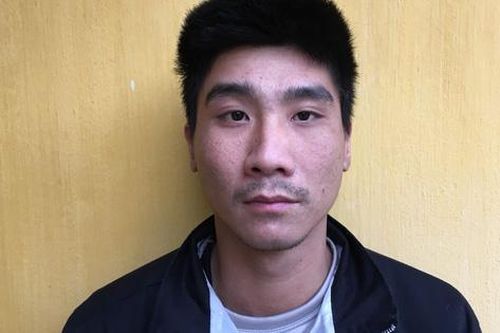 Nam thanh niên bị truy sát dã man cạnh sân bóng