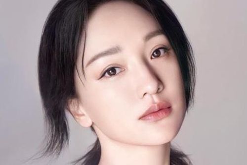 46 tuổi, nàng Thanh Anh - Châu Tấn vẫn trẻ đẹp ngỡ ngàng nhờ một thói quen mà ít chị em thực hiện được