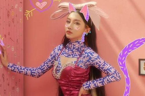 Orange: Hãy luôn lạc quan, giữ năng lượng tích cực ở bất kỳ độ tuổi nào, dù là 25 hay 52!