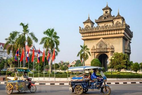 Châu Á nới lỏng giãn cách