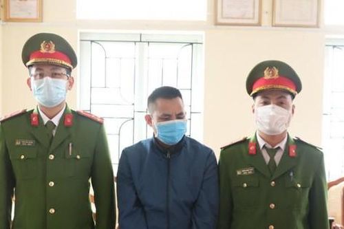 Bắt đối tượng liên tiếp lừa hơn 4 tỷ của người phụ nữ để đánh bạc