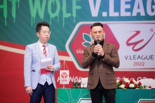 Hoàng Bách kể về bản giao hưởng dành cho bóng đá chuyên nghiệp Việt Nam