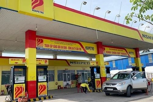 NSH Petro giải trình về 2 đại lý nhượng quyền hết hàng cục bộ