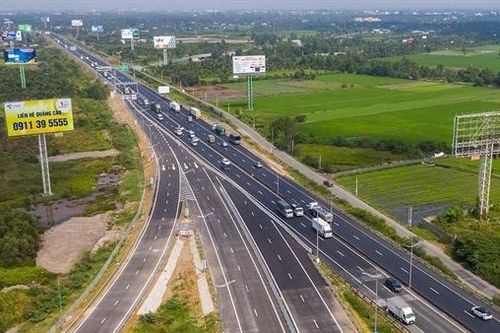 ĐBSCL phấn đấu có khoảng 500 km đường cao tốc