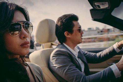 Siêu mẫu Minh Tú chia sẻ về áp lực khi lần đầu đóng phim 18+