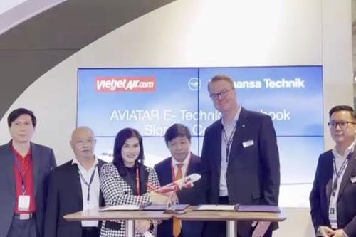 Vietjet hợp tác số hóa toàn bộ quy trình cập nhật thông tin kỹ thuật tàu bay