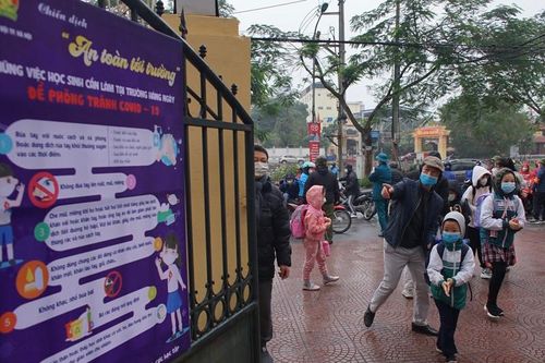 Hà Nội: Các con không học bán trú, bài toán khó với phụ huynh